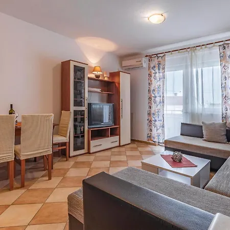Beautiful In With Kitchen *